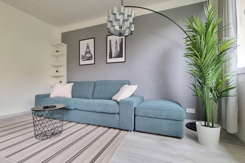 Finnem Rentals Varnsdorfska Praga Esterno foto